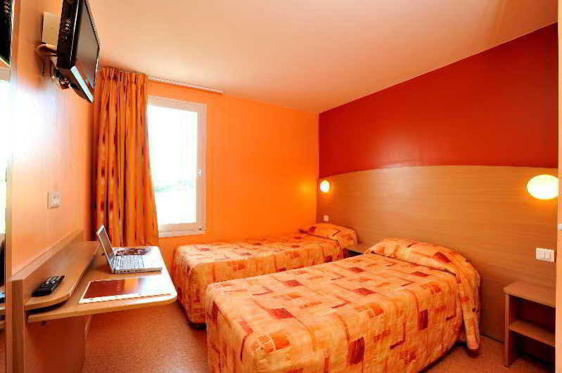Hotel Initial By Balladins Roissy Cdg / Saint-Mard Экстерьер фото